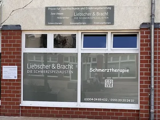 Aussenansicht -Jens Ulmann Liebscher & Bracht Praxis in Velten
